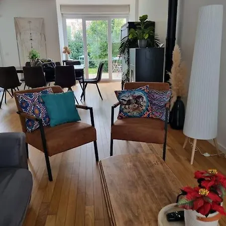 Apartment Garden Alley House 8 Personnes